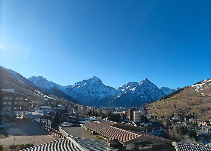 Au Pied Des Pistes Avec Superbe Vue